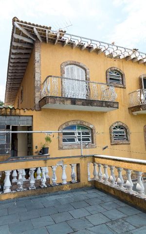 Casa à venda com 750m², 4 quartos e 8 vagasVista terraço