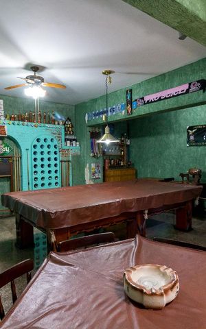 Casa à venda com 750m², 4 quartos e 8 vagasSala de jogos