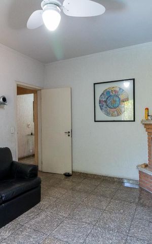 Casa à venda com 750m², 4 quartos e 8 vagasSala 3