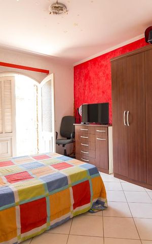 Casa à venda com 750m², 4 quartos e 8 vagasQuarto 3 suíte