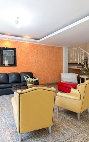 Casa à venda com 750m², 4 quartos e 8 vagasSala 2