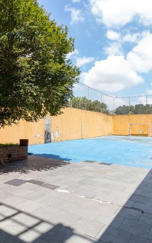 Casa à venda com 750m², 4 quartos e 8 vagasÁrea externa
