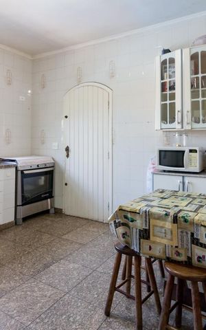 Casa à venda com 750m², 4 quartos e 8 vagasCozinha