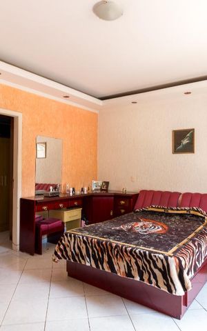Casa à venda com 750m², 4 quartos e 8 vagasQuarto 4 suíte