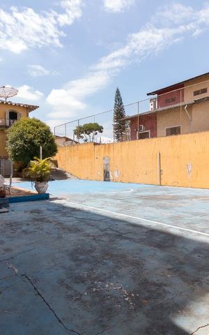 Casa à venda com 750m², 4 quartos e 8 vagasÁrea externa