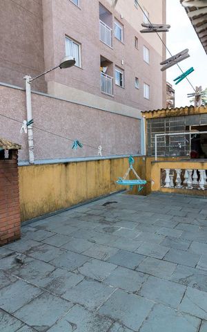 Casa à venda com 750m², 4 quartos e 8 vagasTerraço