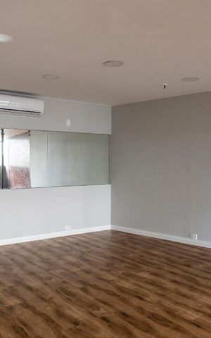 Apartamento à venda com 70m², 2 quartos e 1 vaga Apartamento à venda com 70m², 2 quartos e 1 vagaÁrea comum - Salão de festas