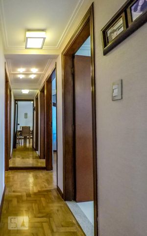 Apartamento à venda com 72m², 3 quartos e 1 vagaCorredor
