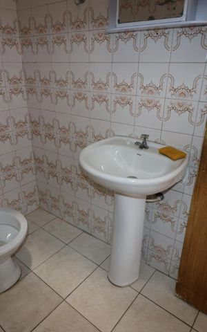 Casa à venda com 80m², 2 quartos e 1 vagaBanheiro