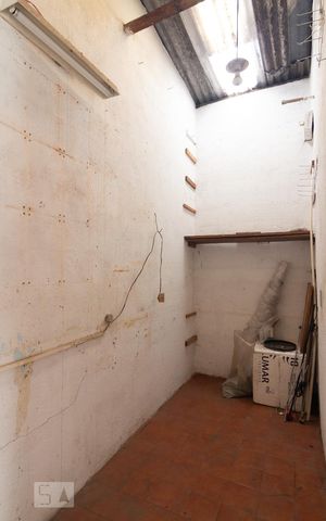 Casa à venda com 160m², 3 quartos e 2 vagasDepósito