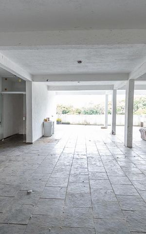 Casa à venda com 420m², 3 quartos e 8 vagasÁrea de Serviço
