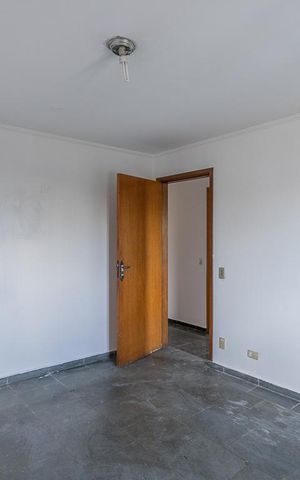 Casa à venda com 420m², 3 quartos e 8 vagasSuíte