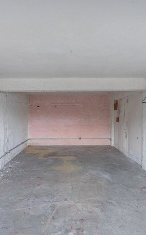 Casa à venda com 420m², 3 quartos e 8 vagasÁrea de Serviço 2