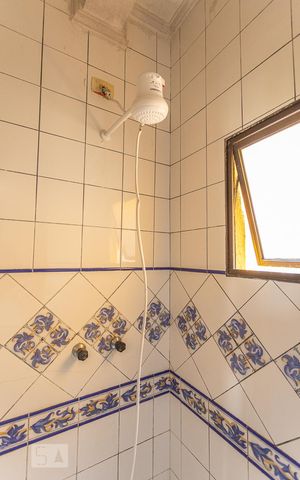 Casa à venda com 420m², 3 quartos e 8 vagasBanheiro Social