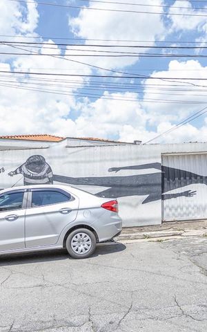 Casa à venda com 420m², 3 quartos e 8 vagasFachada
