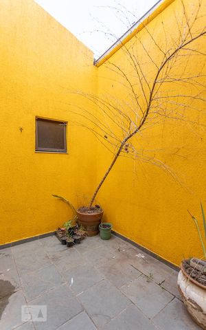 Casa à venda com 420m², 3 quartos e 8 vagasVaranda Sala