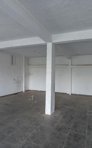 Casa à venda com 420m², 3 quartos e 8 vagasÁrea de Serviço