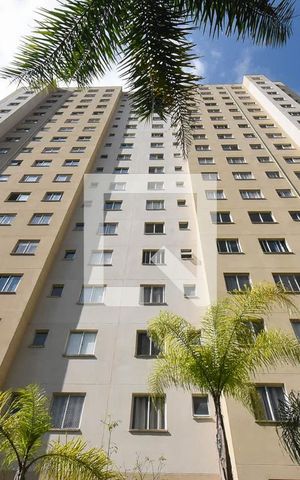 Apartamento para alugar com 42m², 2 quartos e sem vaga Apartamento para alugar com 42m², 2 quartos e sem vagaFachada