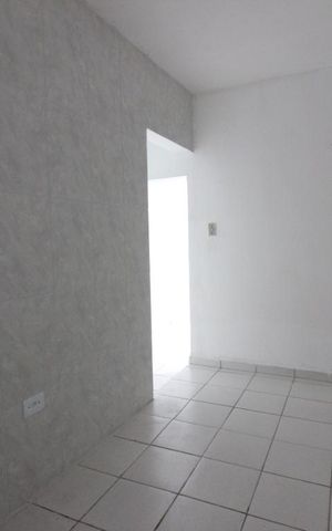 Casa para alugar com 35m², 1 quarto e sem vagaQuarto