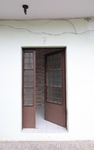 Casa para alugar com 35m², 1 quarto e sem vagaFachada