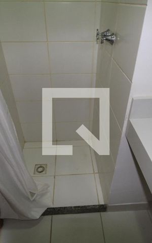 Apartamento à venda com 75m², 2 quartos e 1 vagaBanheiro da suíte 