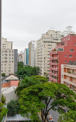 Apartamento à venda com 226m², 3 quartos e 2 vagas Apartamento à venda com 226m², 3 quartos e 2 vagasSuíte