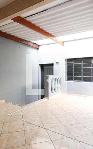 Casa para alugar com 138m², 2 quartos e 2 vagasQuintal