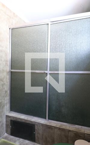 Casa para alugar com 138m², 2 quartos e 2 vagasBanheiro 1