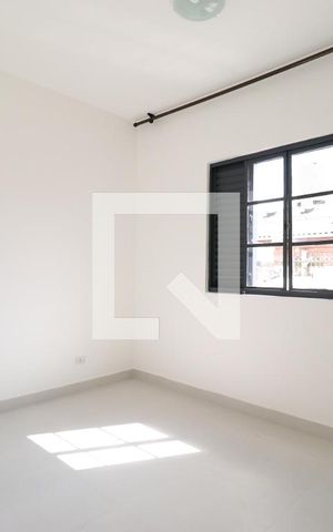 Casa para alugar com 138m², 2 quartos e 2 vagasQuarto 2