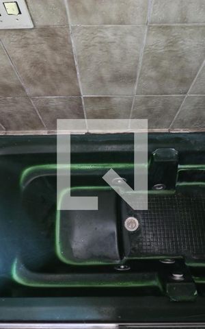 Casa para alugar com 138m², 2 quartos e 2 vagasBanheira