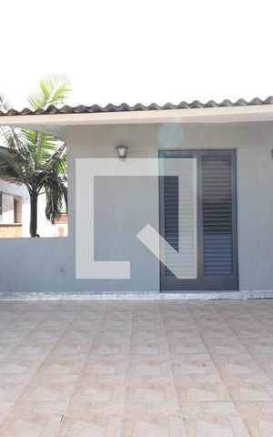 Casa para alugar com 138m², 2 quartos e 2 vagasVaranda