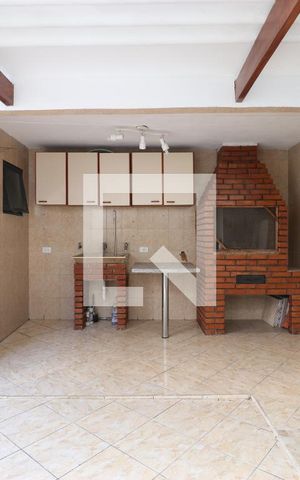Casa para alugar com 138m², 2 quartos e 2 vagasQuintal