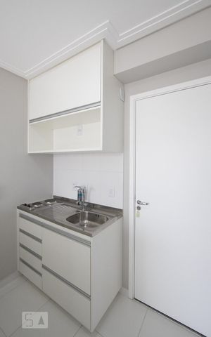 Apartamento para alugar com 32m², 1 quarto e sem vaga Apartamento para alugar com 32m², 1 quarto e sem vagaCozinha