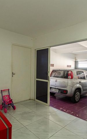 Casa para alugar com 130m², 3 quartos e 2 vagas Casa para alugar com 130m², 3 quartos e 2 vagasSala