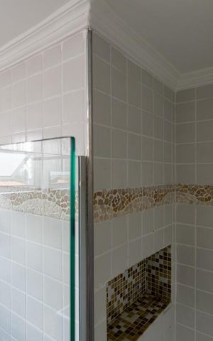 Apartamento à venda com 90m², 2 quartos e 1 vaga Apartamento à venda com 90m², 2 quartos e 1 vagaBanheiro