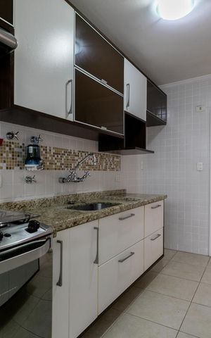 Apartamento à venda com 90m², 2 quartos e 1 vaga Apartamento à venda com 90m², 2 quartos e 1 vagaCozinha