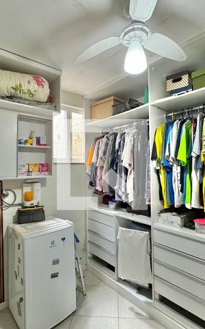 Casa de condomínio à venda com 296m², 4 quartos e 3 vagas Casa de condomínio à venda com 296m², 4 quartos e 3 vagasSuíte 2 - Closet