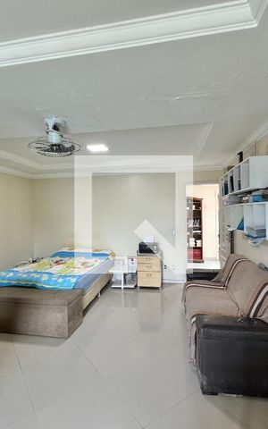 Casa de condomínio à venda com 296m², 4 quartos e 3 vagas Casa de condomínio à venda com 296m², 4 quartos e 3 vagasSuíte 1 Master