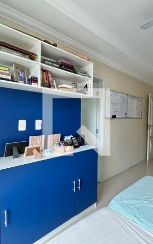 Casa de condomínio à venda com 296m², 4 quartos e 3 vagas Casa de condomínio à venda com 296m², 4 quartos e 3 vagasSuíte 4