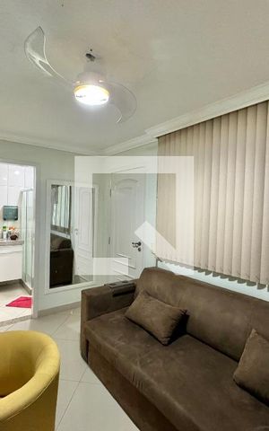 Casa de condomínio à venda com 296m², 4 quartos e 3 vagas Casa de condomínio à venda com 296m², 4 quartos e 3 vagasSuíte 2
