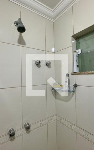 Casa de condomínio à venda com 296m², 4 quartos e 3 vagas Casa de condomínio à venda com 296m², 4 quartos e 3 vagasSuíte 2 - Banheiro