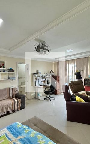 Casa de condomínio à venda com 296m², 4 quartos e 3 vagas Casa de condomínio à venda com 296m², 4 quartos e 3 vagasSuíte 1 Master