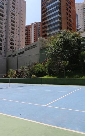 Apartamento à venda com 103m², 2 quartos e 2 vagasquadra