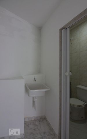 Casa para alugar com 40m², 1 quarto e sem vagaÁrea de Serviço