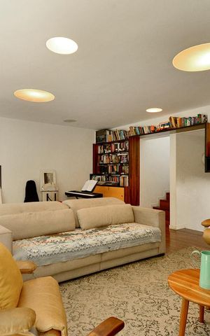 Casa à venda com 250m², 3 quartos e 2 vagasSala