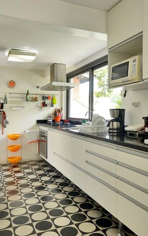 Casa à venda com 250m², 3 quartos e 2 vagasCozinha
