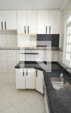 Casa para alugar com 100m², 3 quartos e 1 vagaCozinha