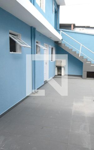 Casa para alugar com 100m², 3 quartos e 1 vagaQuintal compartilhado