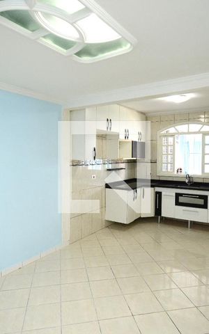 Casa para alugar com 100m², 3 quartos e 1 vagaCozinha