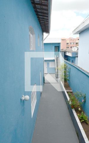 Casa para alugar com 100m², 3 quartos e 1 vagaCorredor